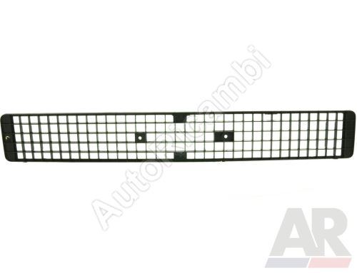Radiator grille Iveco Daily 1990– central