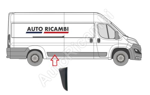 Protective trim Fiat Ducato since 2014 right in front of the rear wheel