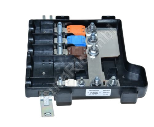 Positive battery terminal (+) Iveco Daily since 2014 with fuses